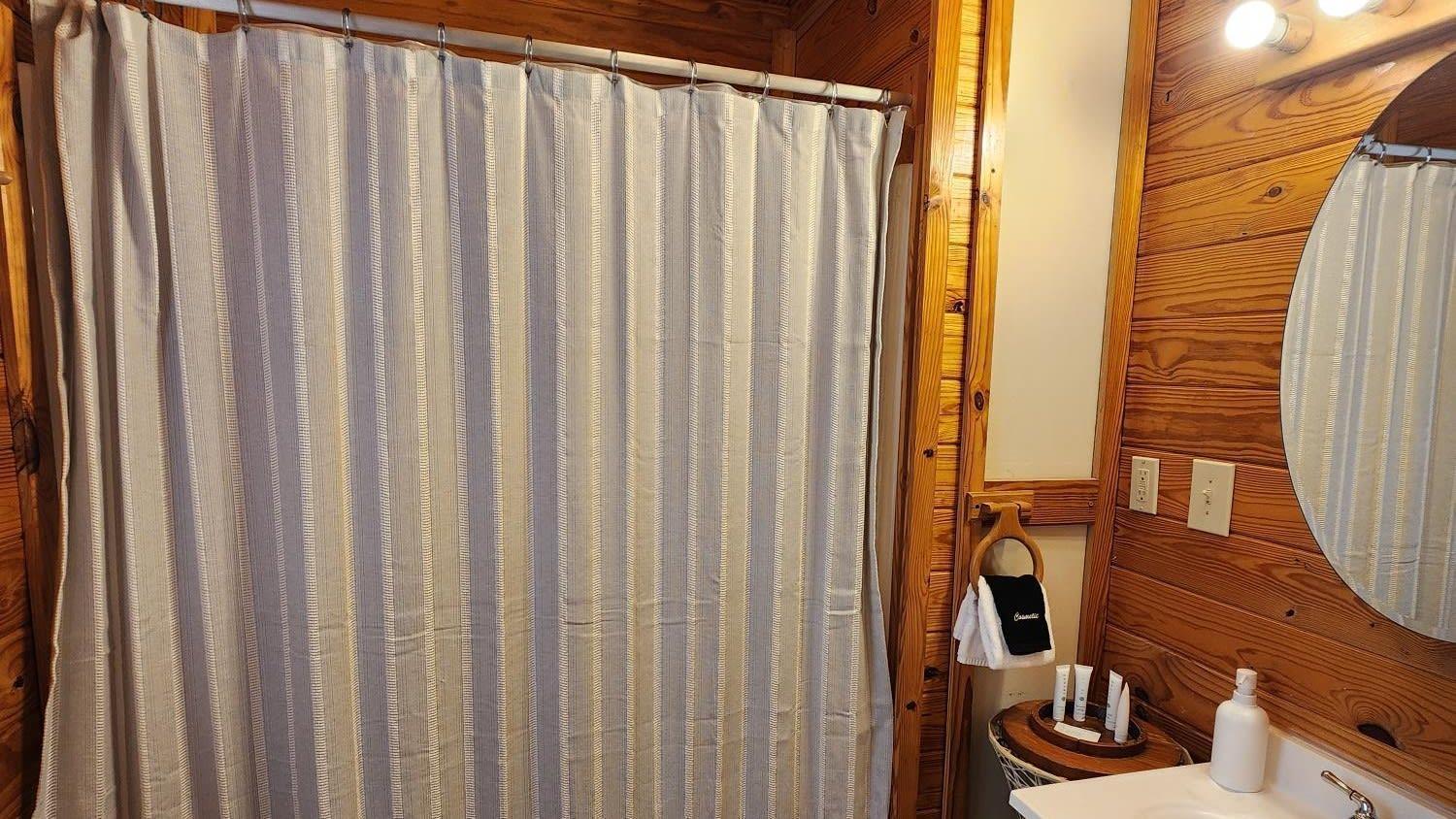 Cuddles, 1 Bedroom Studio, Walk To Downtown And Hiking Trails! Gatlinburg Ngoại thất bức ảnh